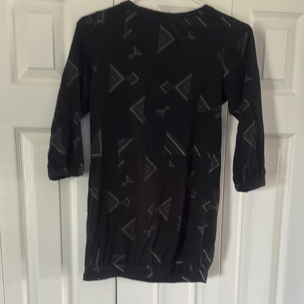 Bench Black Graphic 3/4 Sleeve Blouse - Picture 2 of 3